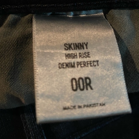 Express NWOT High Rise Denim Perfect Skinny Jeans - Picture 6 of 7